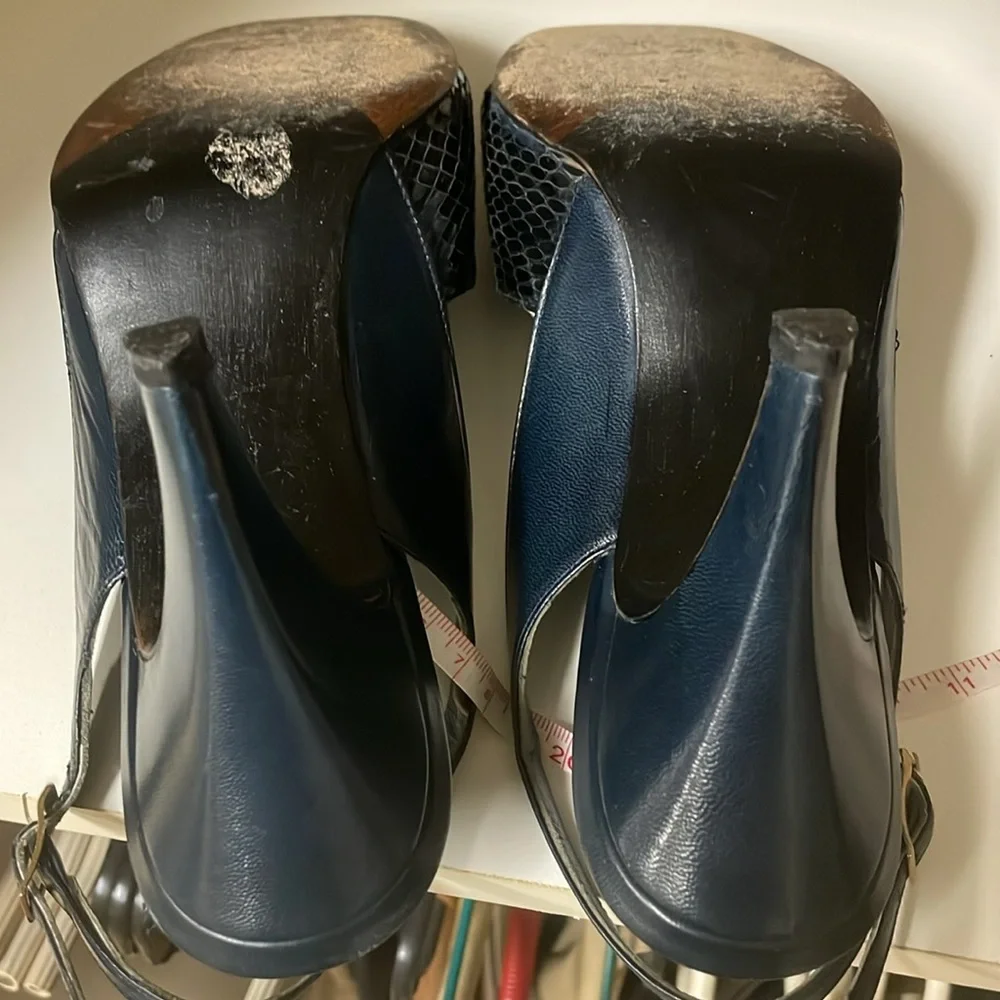 Stuart Weitzman Navy Blue Slingback Open Toe Leather Shoe size 7.5